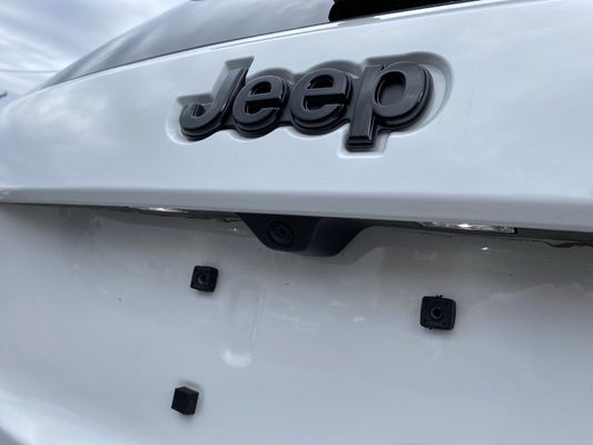 2022 Jeep Grand Cherokee WK LAREDO X in Lewistown, PA - Lake Auto