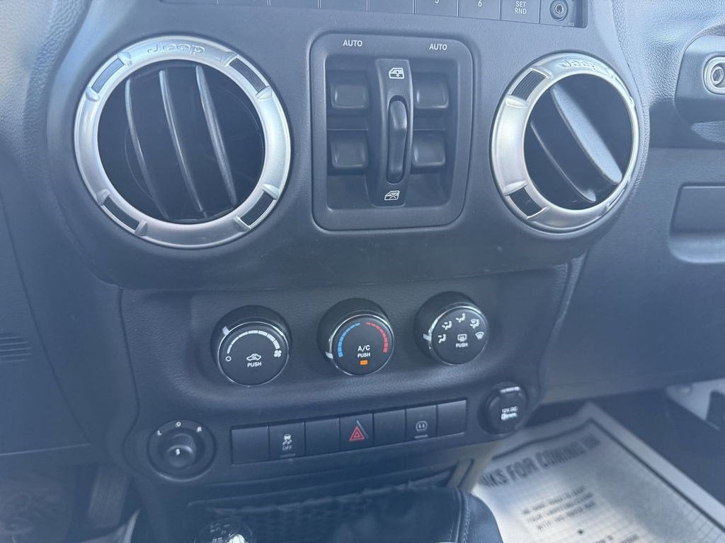 2012 Jeep Wrangler Unlimited Sahara