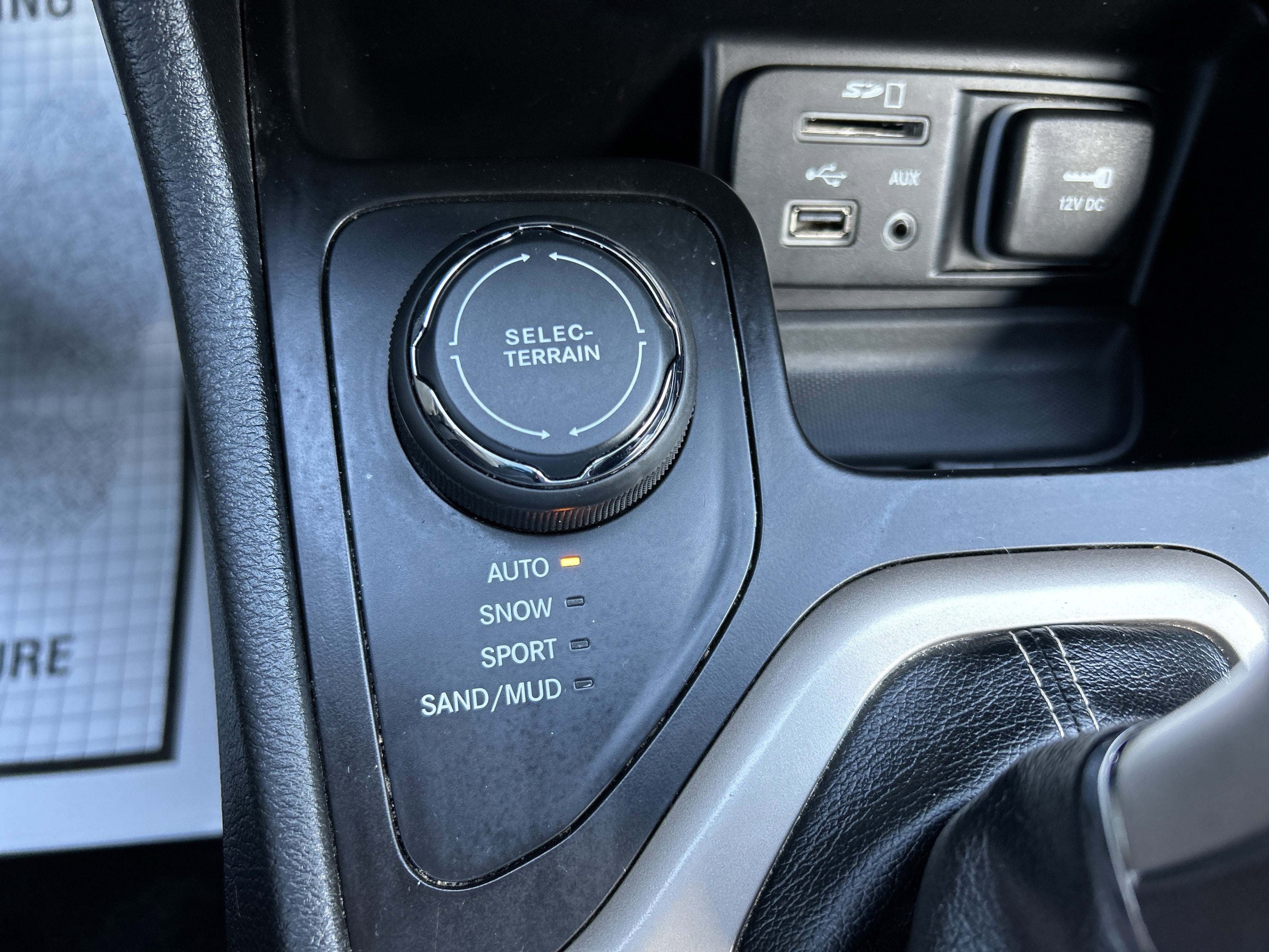 2014 Jeep CHEROKEE LATITUDE
