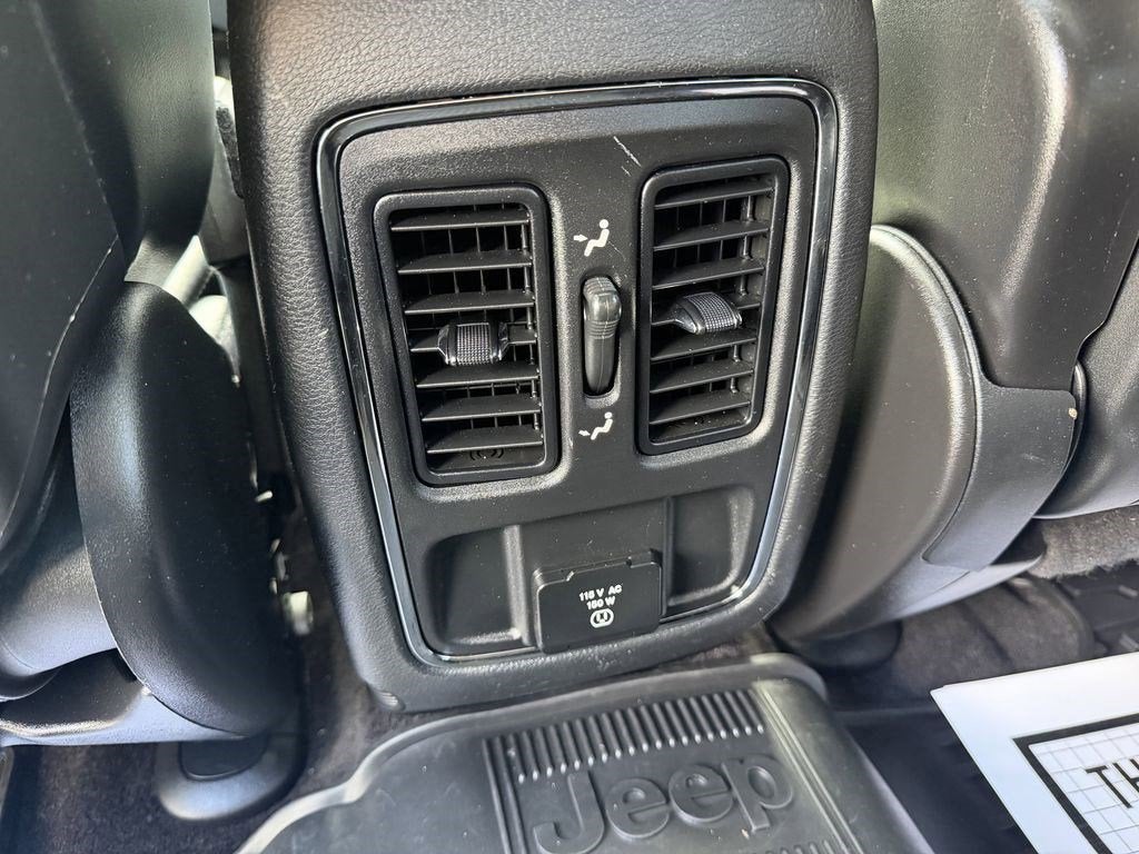 2017 Jeep Grand Cherokee Altitude