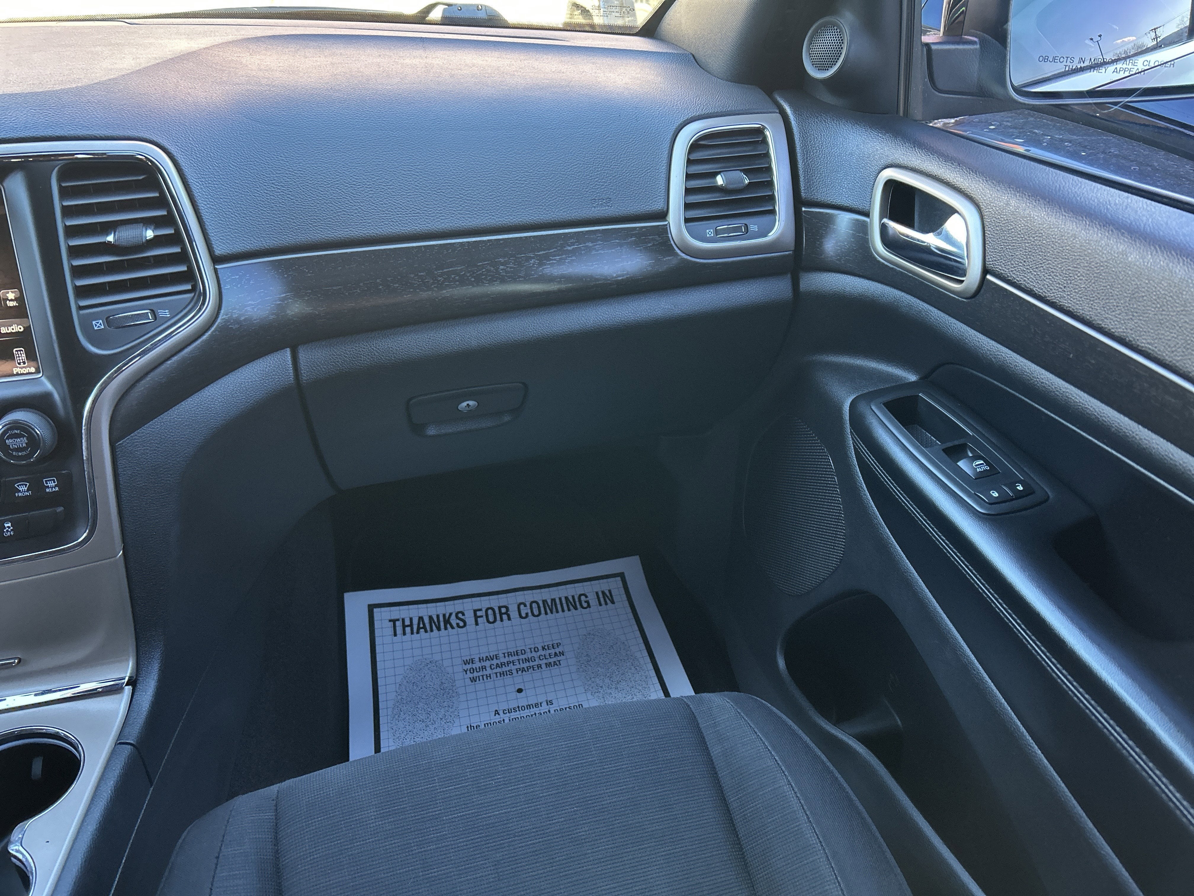 2017 Jeep GRAND CHEROKEE LAREDO