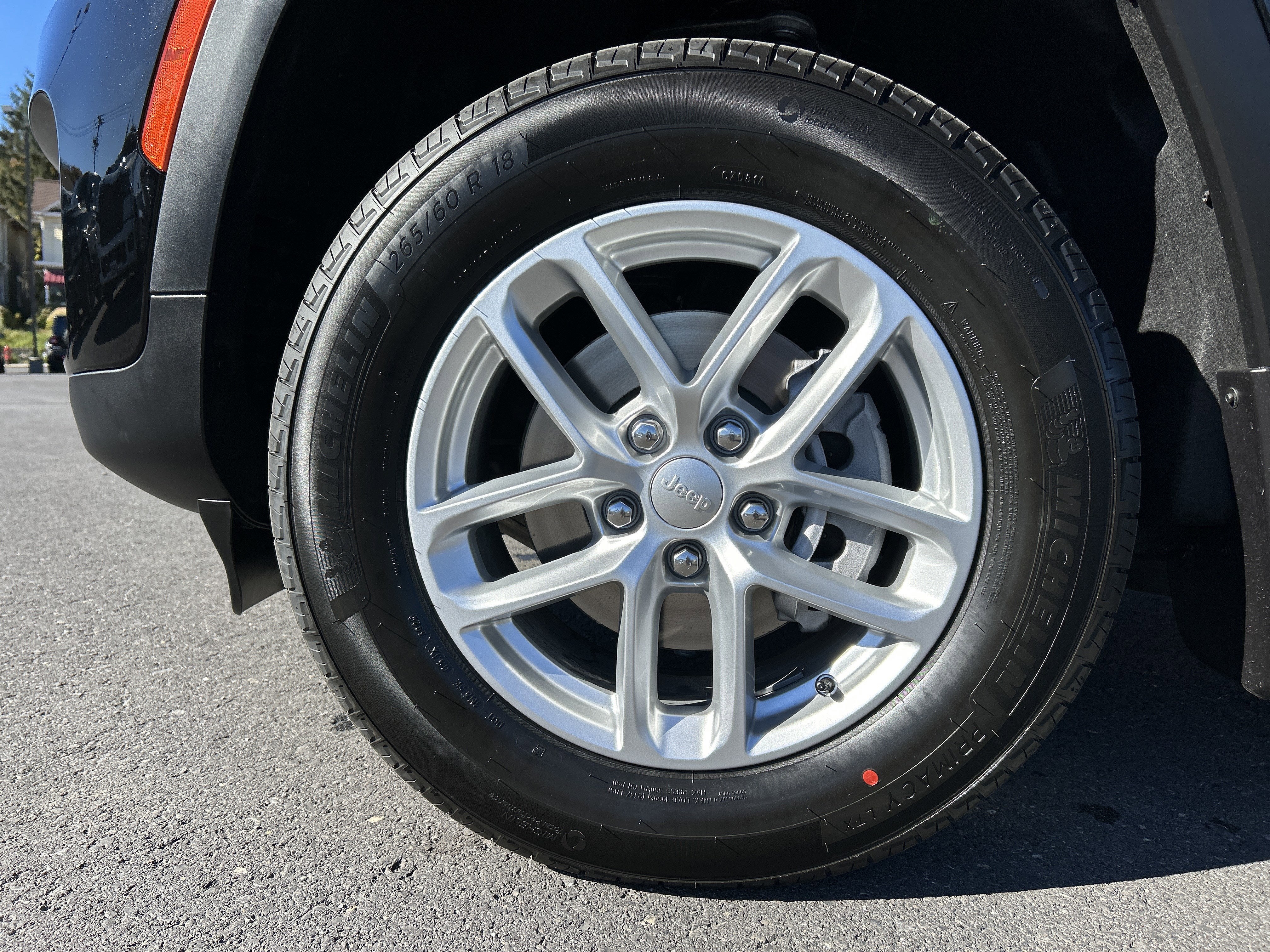 2025 Jeep Grand Cherokee Base