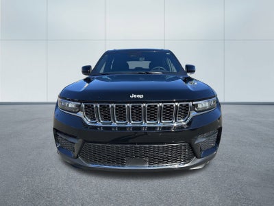 2025 Jeep Grand Cherokee Base