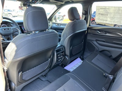 2025 Jeep Grand Cherokee Base