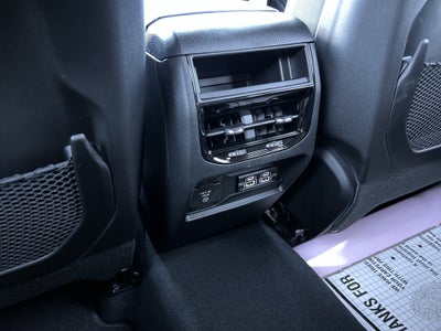 2025 Jeep Grand Cherokee Base