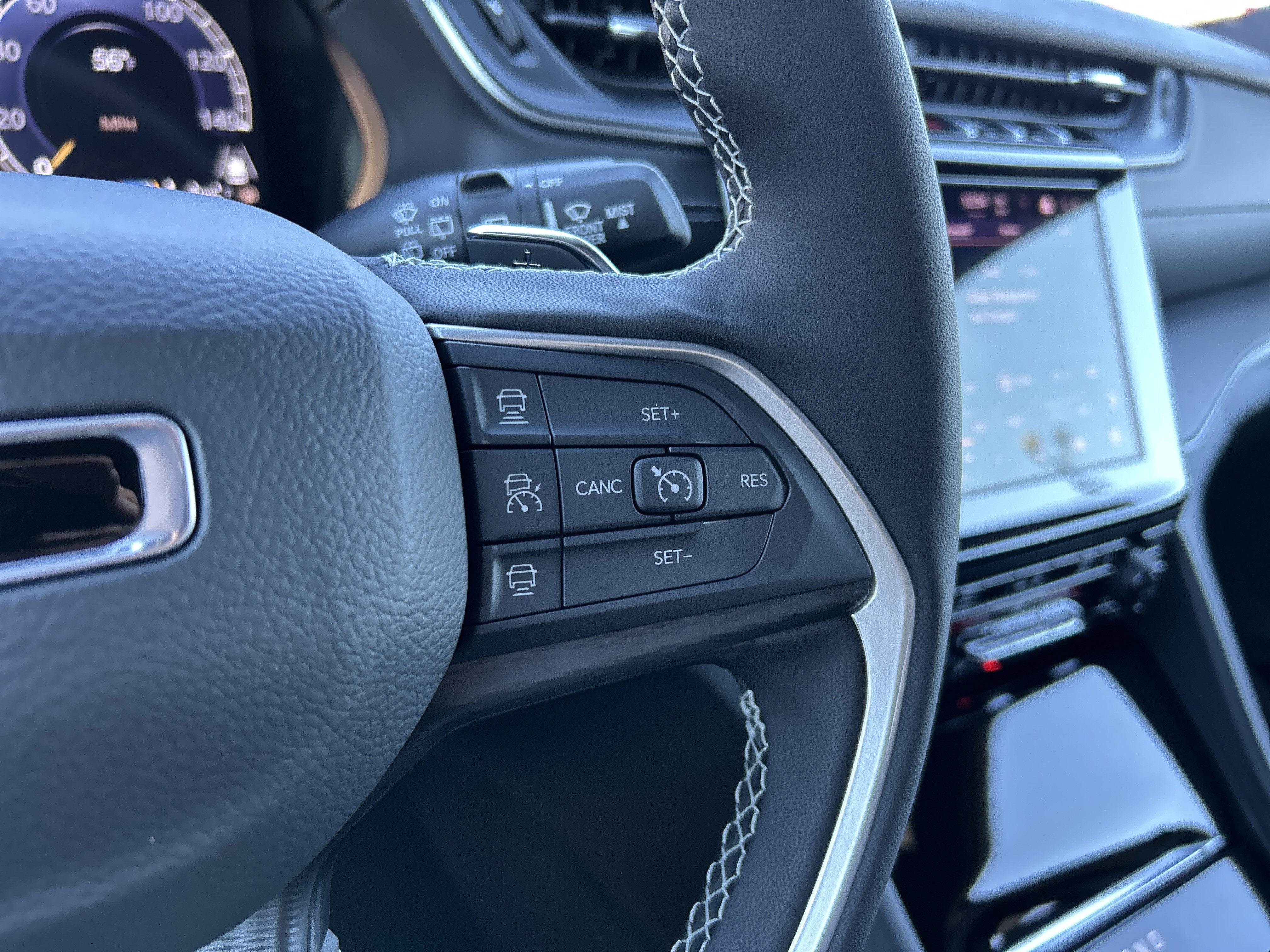 2025 Jeep Grand Cherokee Base