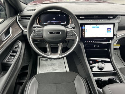 2026 Jeep Grand Cherokee Laredo Altitude