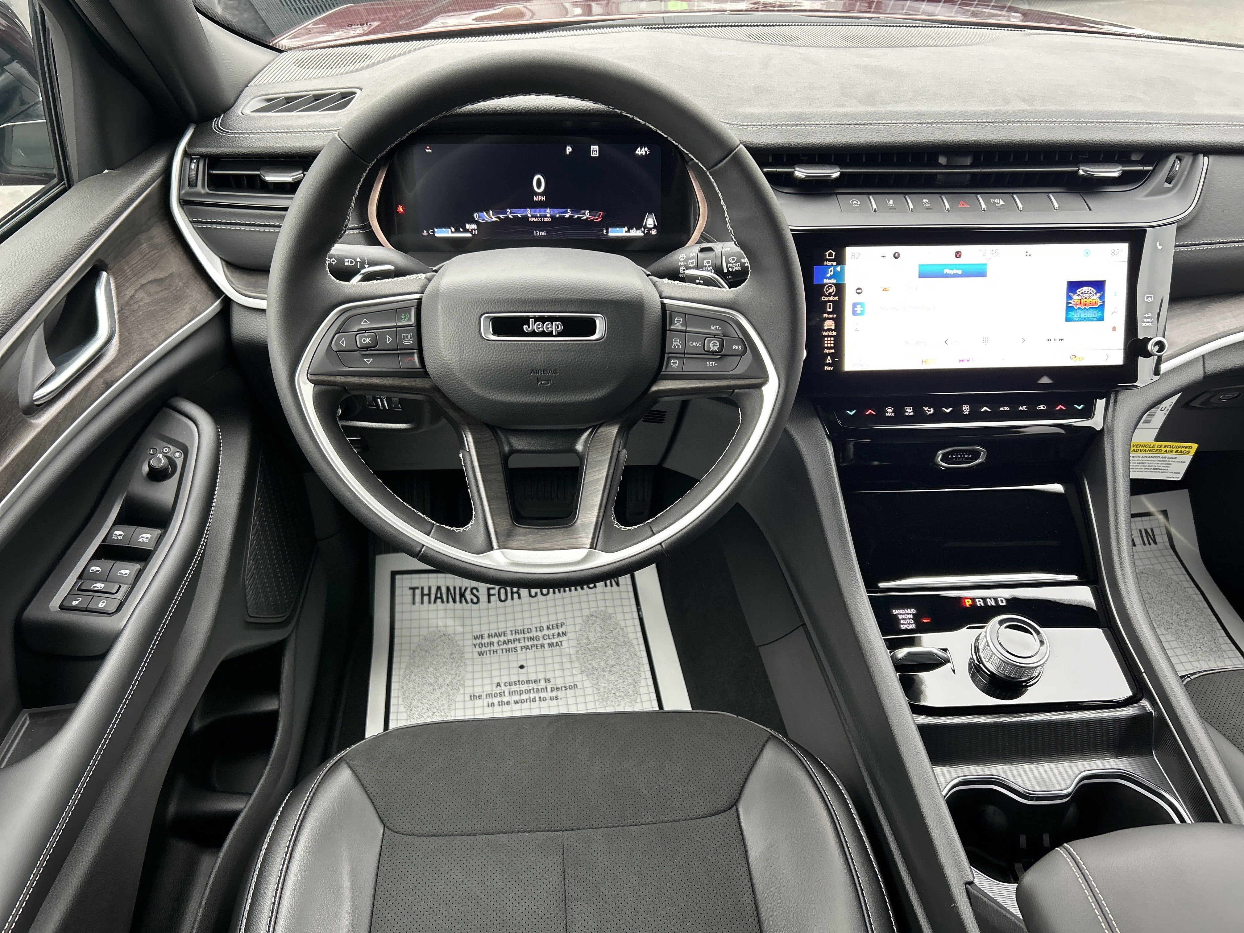 2026 Jeep Grand Cherokee Laredo Altitude