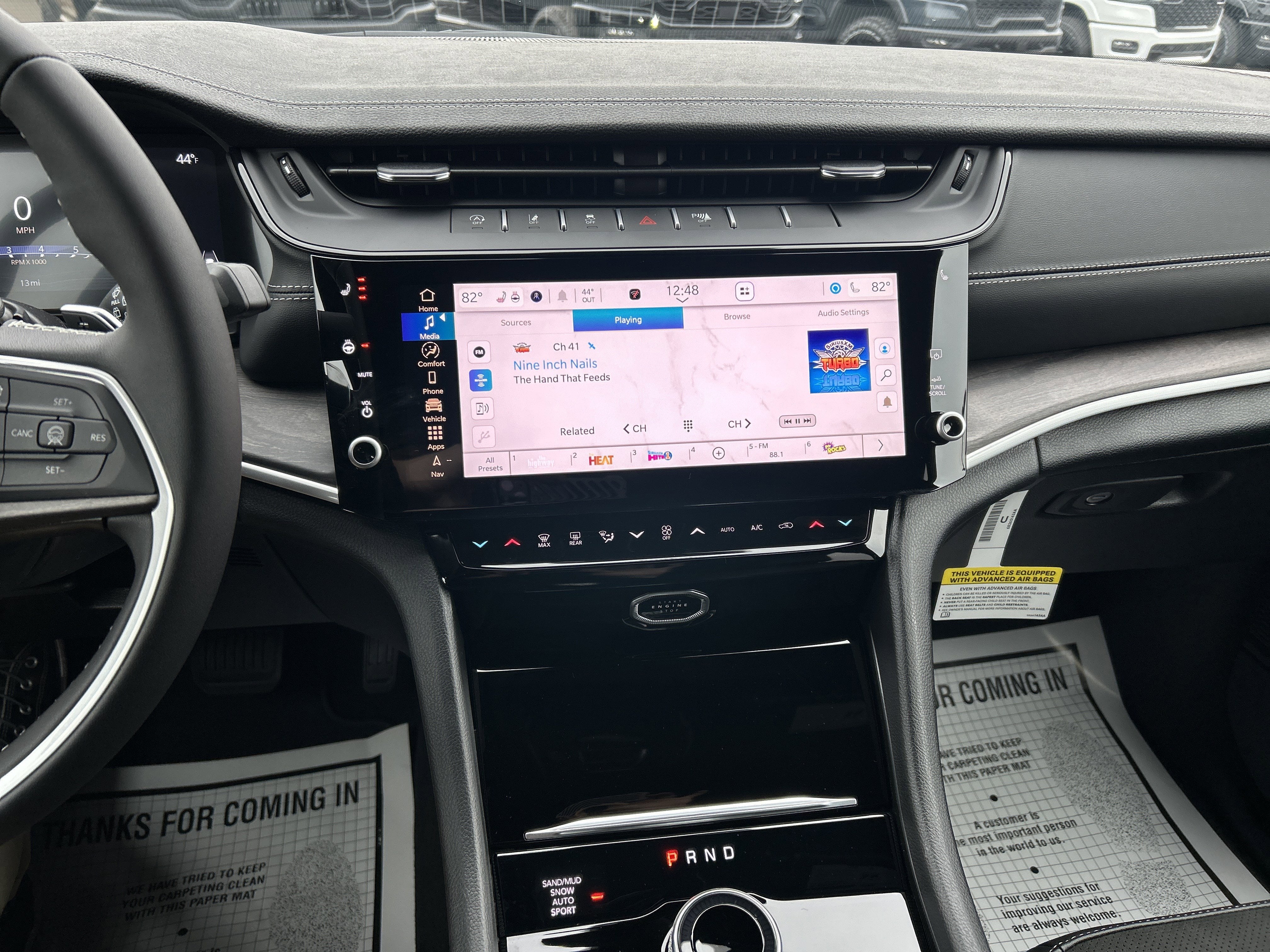 2026 Jeep Grand Cherokee Laredo Altitude