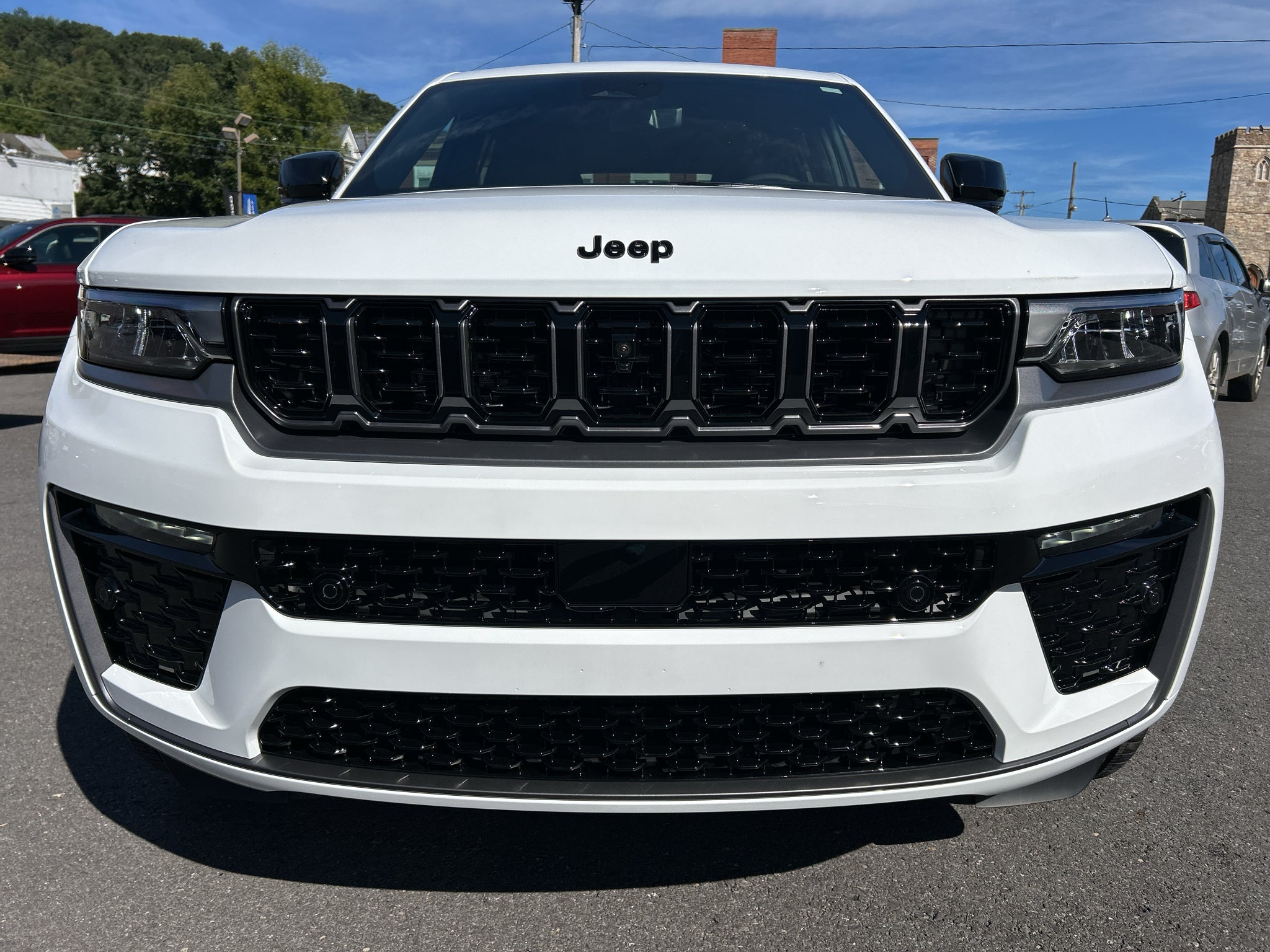 2027 Jeep Grand Cherokee Limited Reserve
