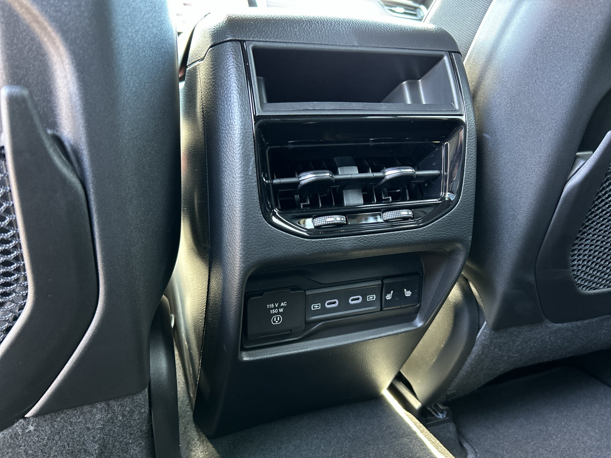 2027 Jeep Grand Cherokee Limited Reserve