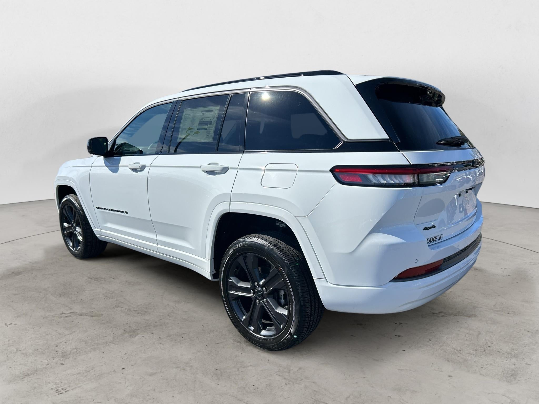 2027 Jeep Grand Cherokee Limited Reserve