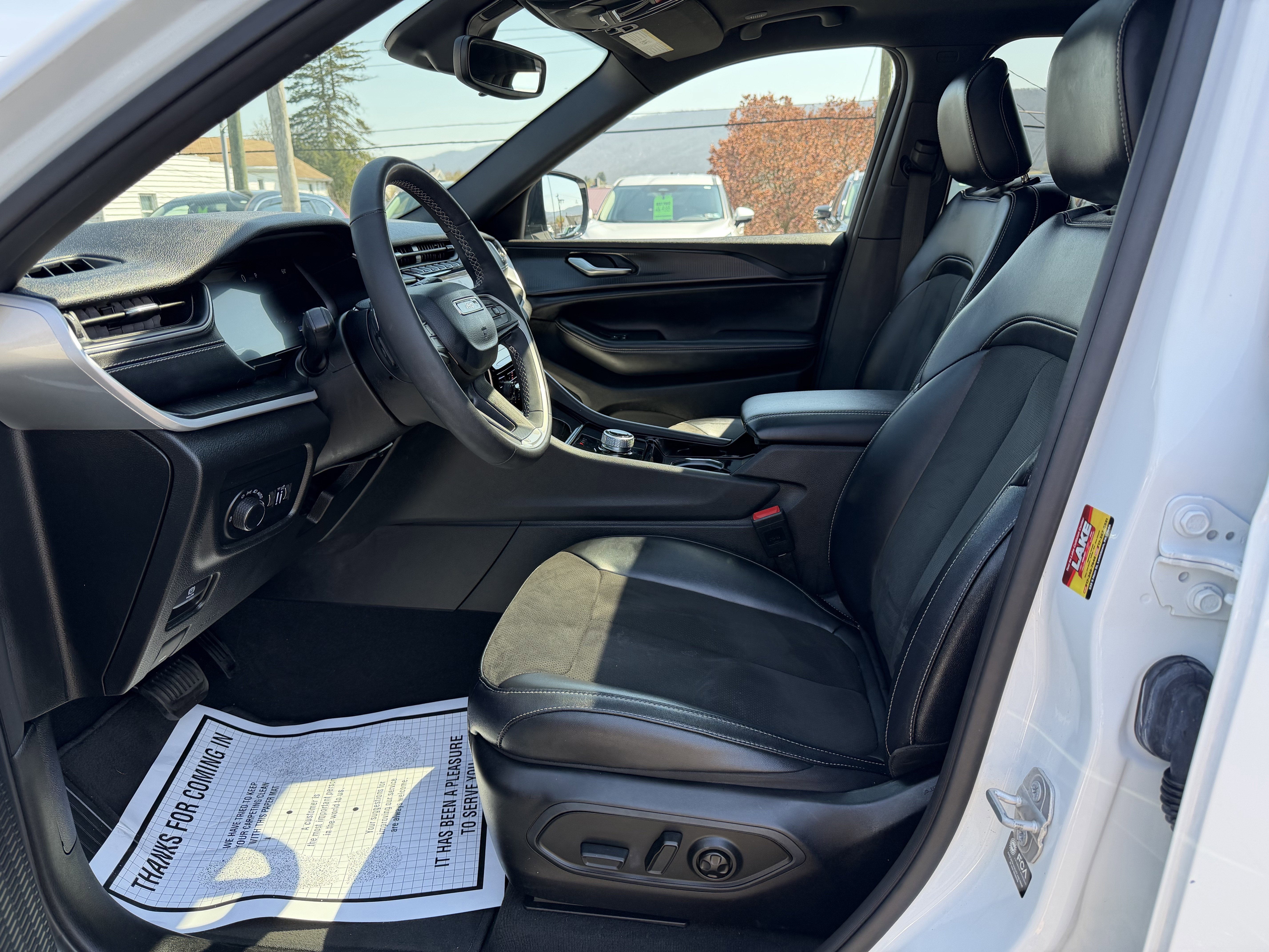 2023 Jeep GRAND CHEROKEE ALTITUDE