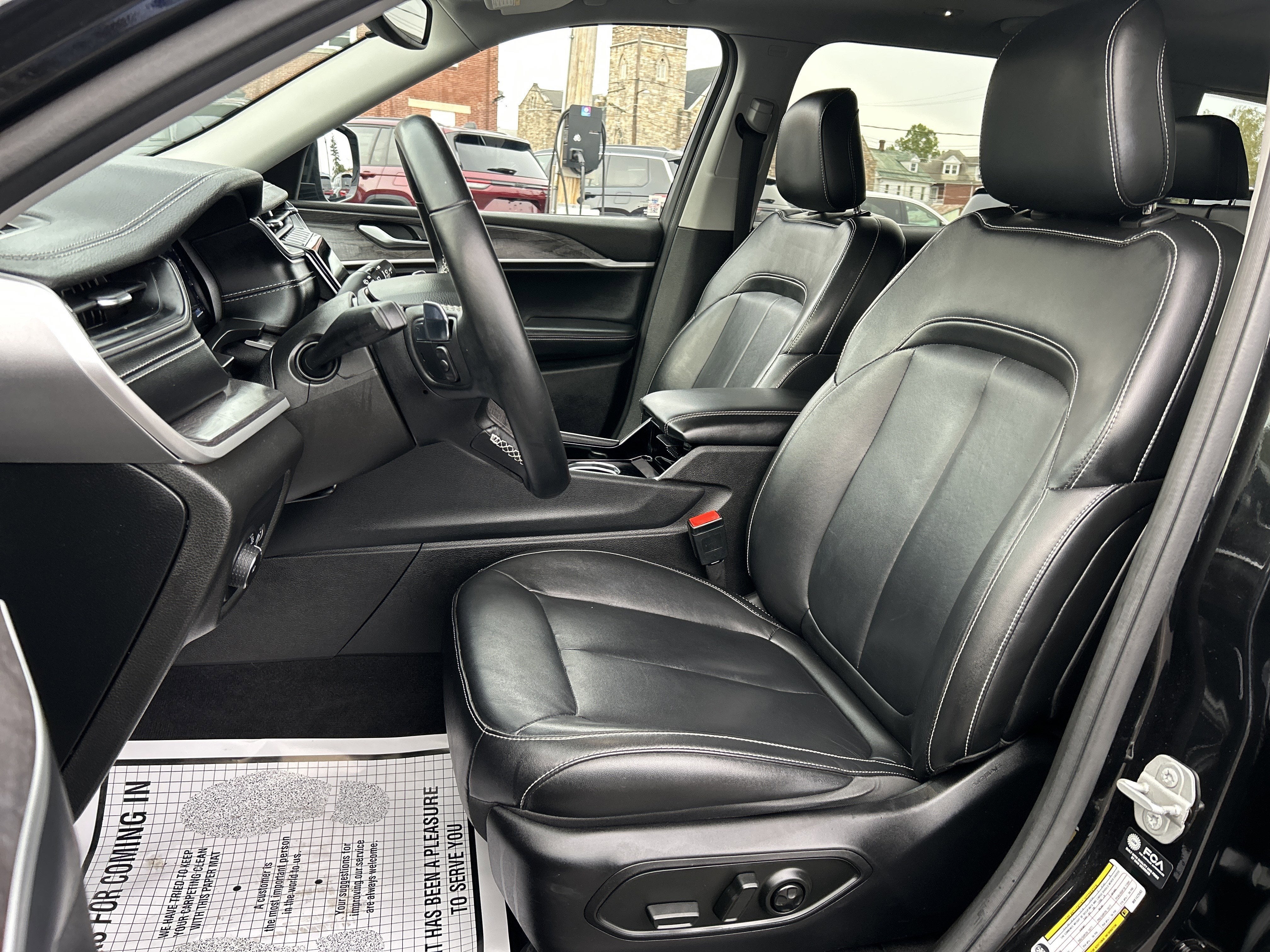 2021 Jeep GRAND CHEROKEE L LIMITED