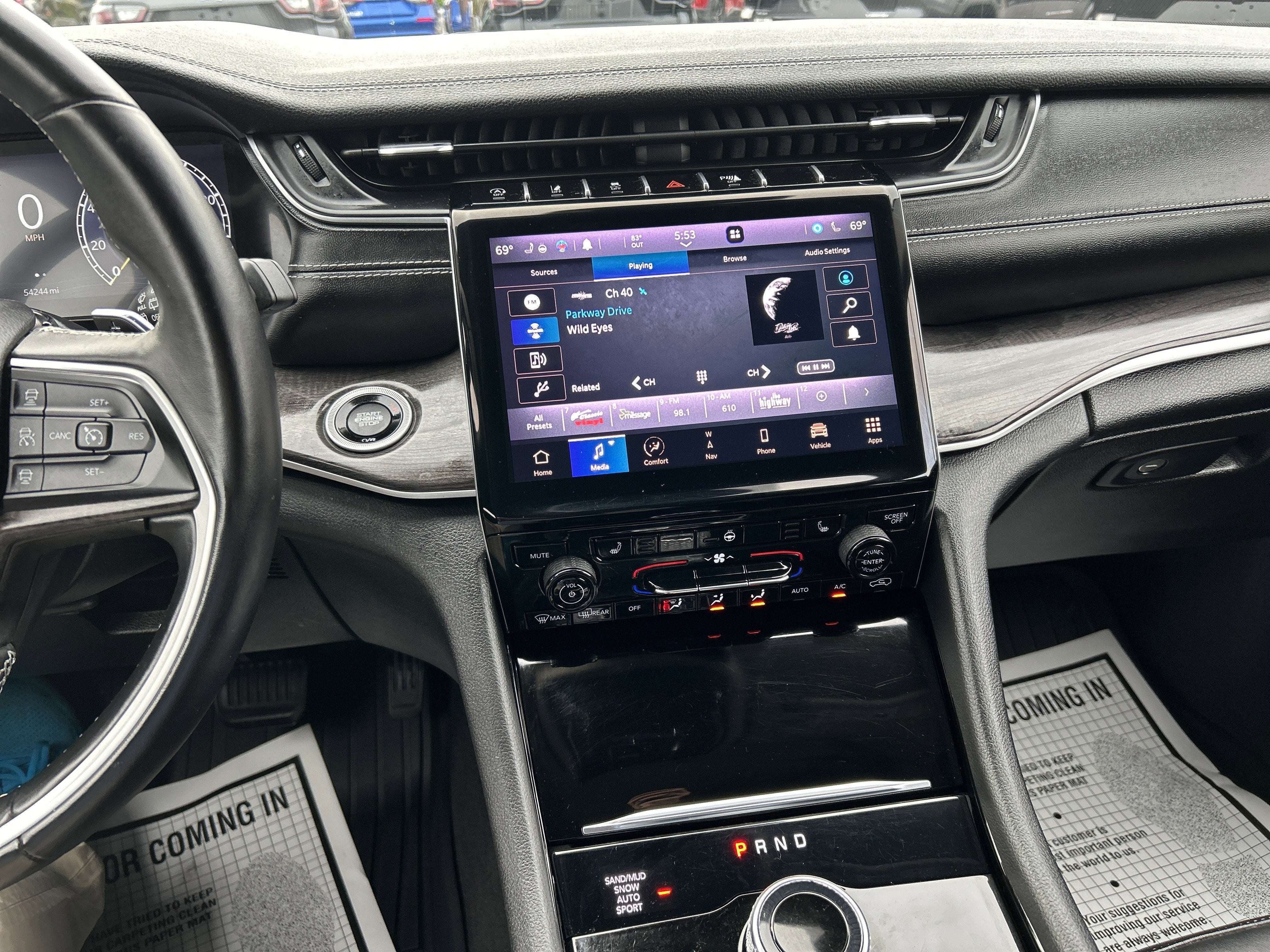 2021 Jeep GRAND CHEROKEE L LIMITED