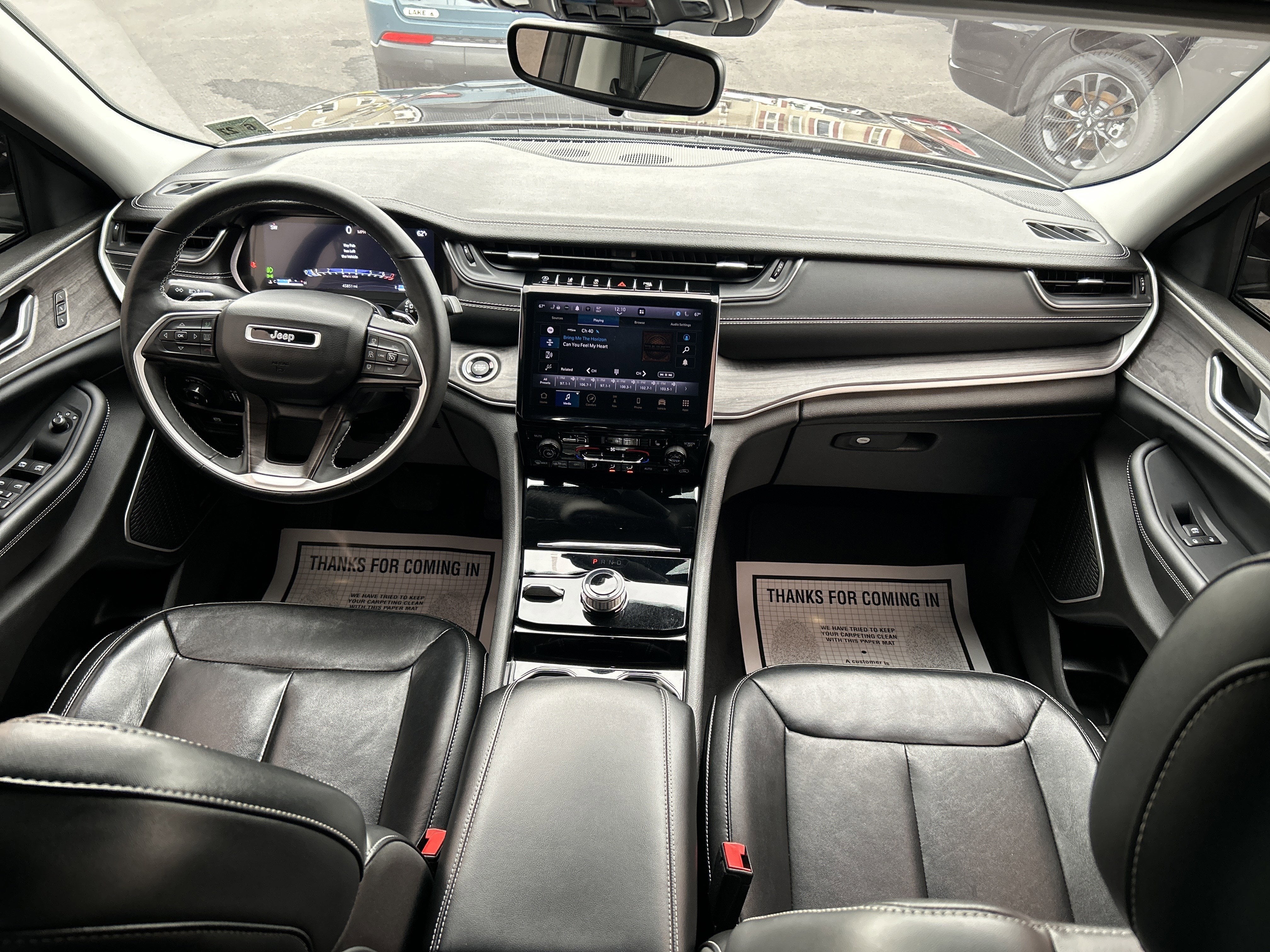 2022 Jeep GRAND CHEROKEE LIMITED