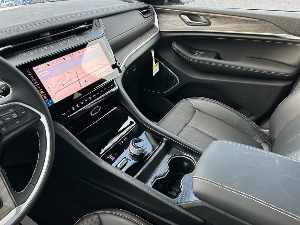 2027 Jeep Grand Cherokee L Limited Reserve
