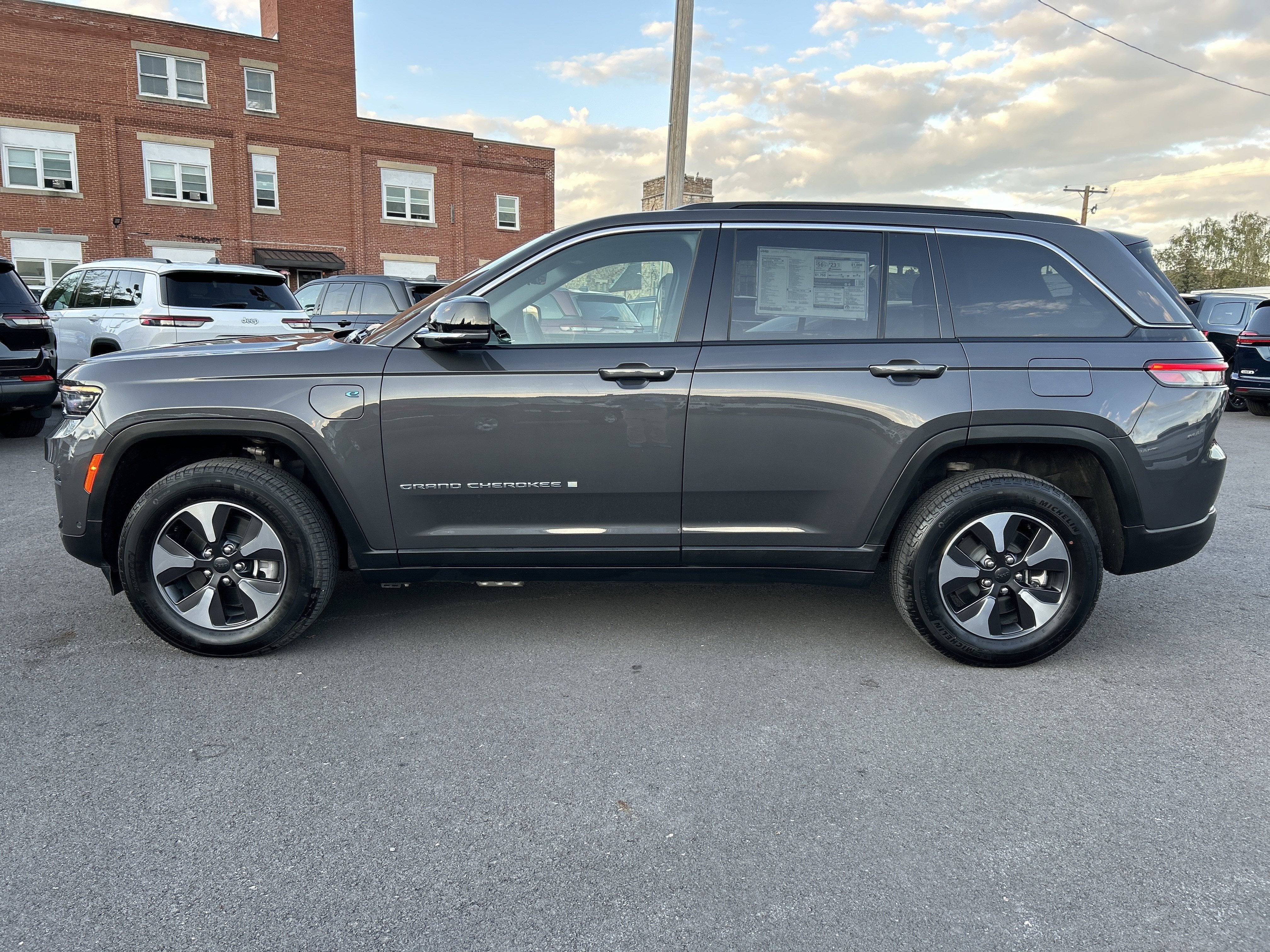 2024 Jeep Grand Cherokee 4xe 4x4
