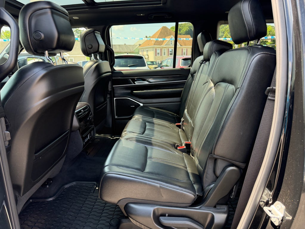 2023 Jeep Wagoneer Series I