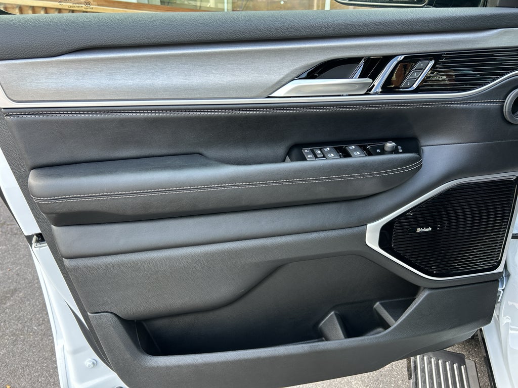 2026 Jeep Grand Wagoneer Limited Reserve