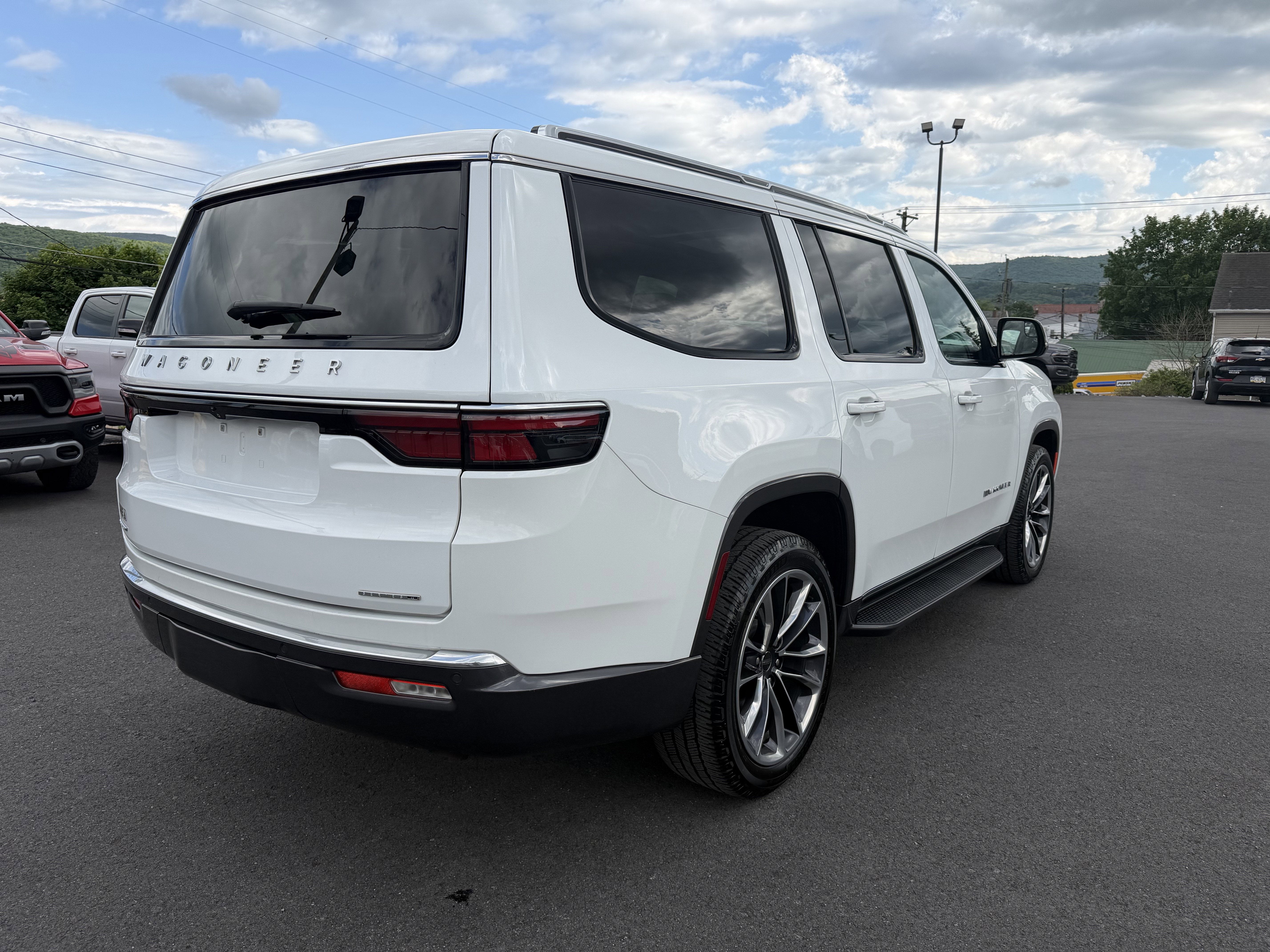 2022 Jeep WAGONEER SERIES SERIES II