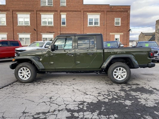 2023 Jeep Gladiator Sport S in Lewistown, PA - Lake Auto
