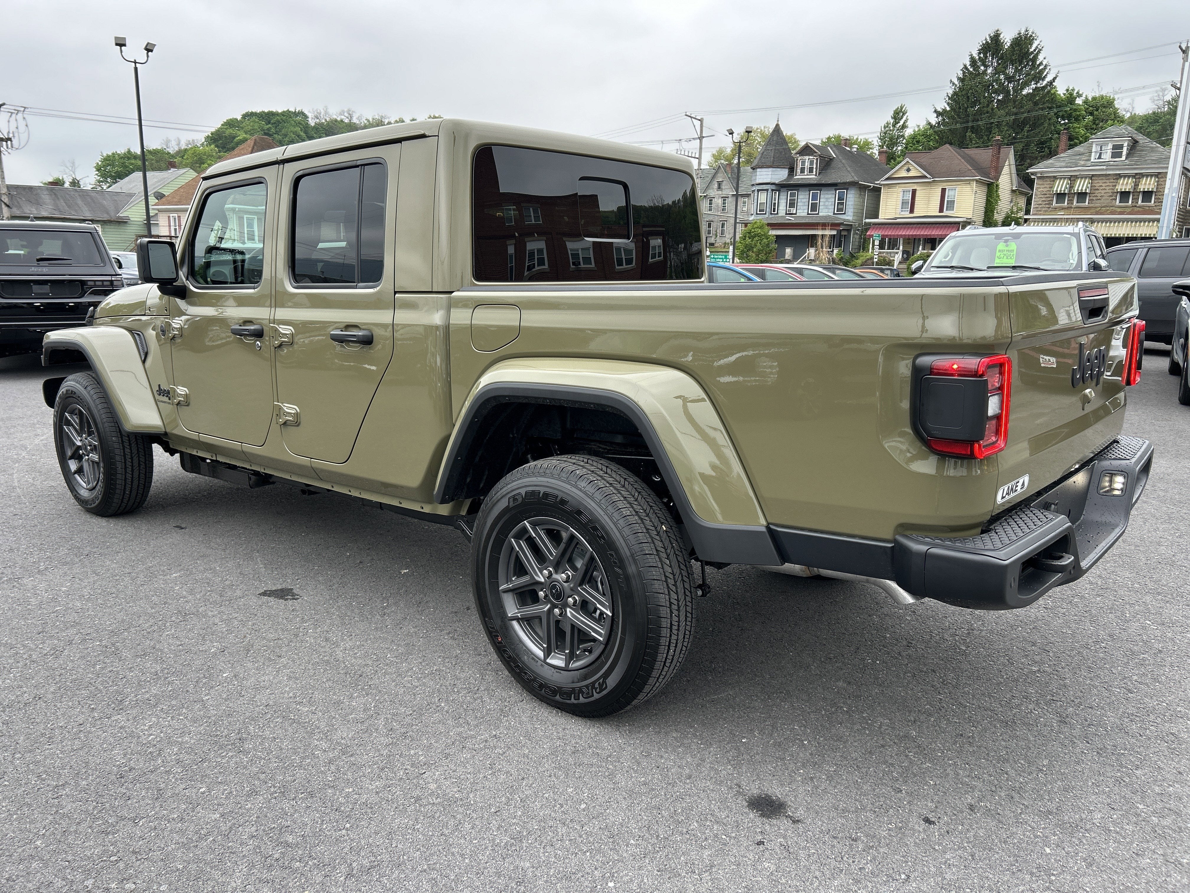 2026 Jeep Gladiator Sport S
