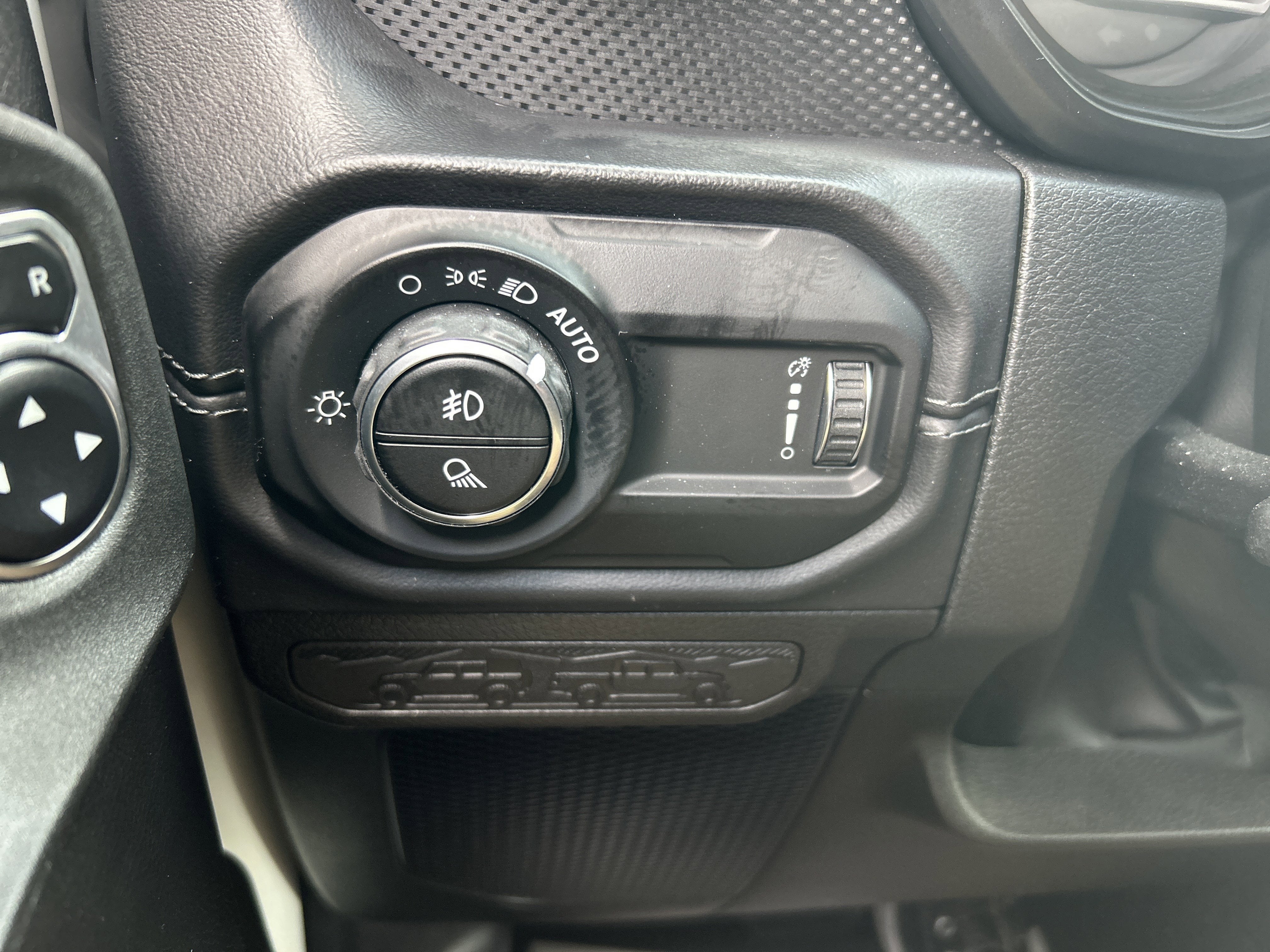 2025 Jeep GLADIATOR JTJS98