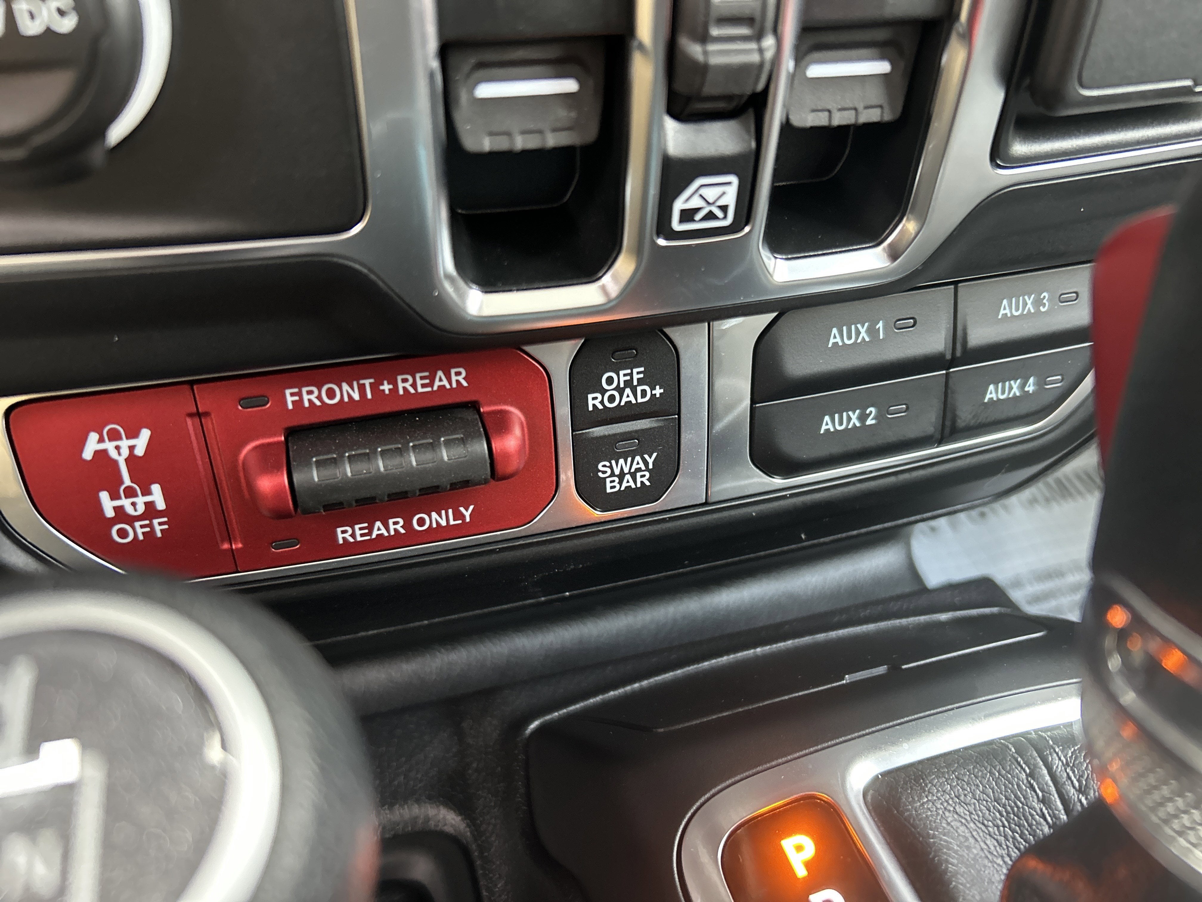 2025 Jeep GLADIATOR JTJS98