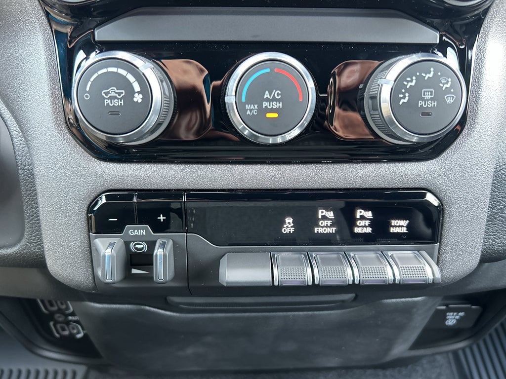 2026 RAM 1500 Warlock