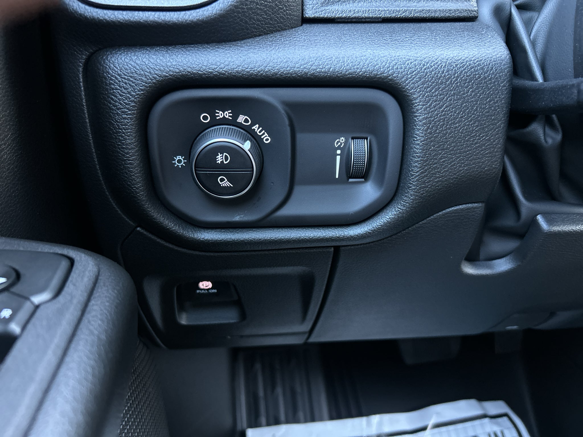 2027 RAM 1500 Warlock