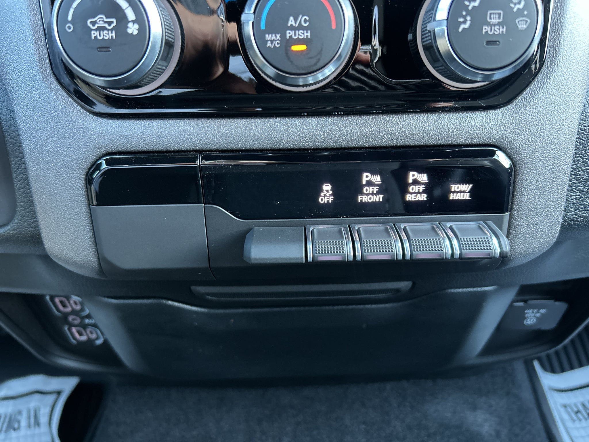 2027 RAM 1500 Warlock