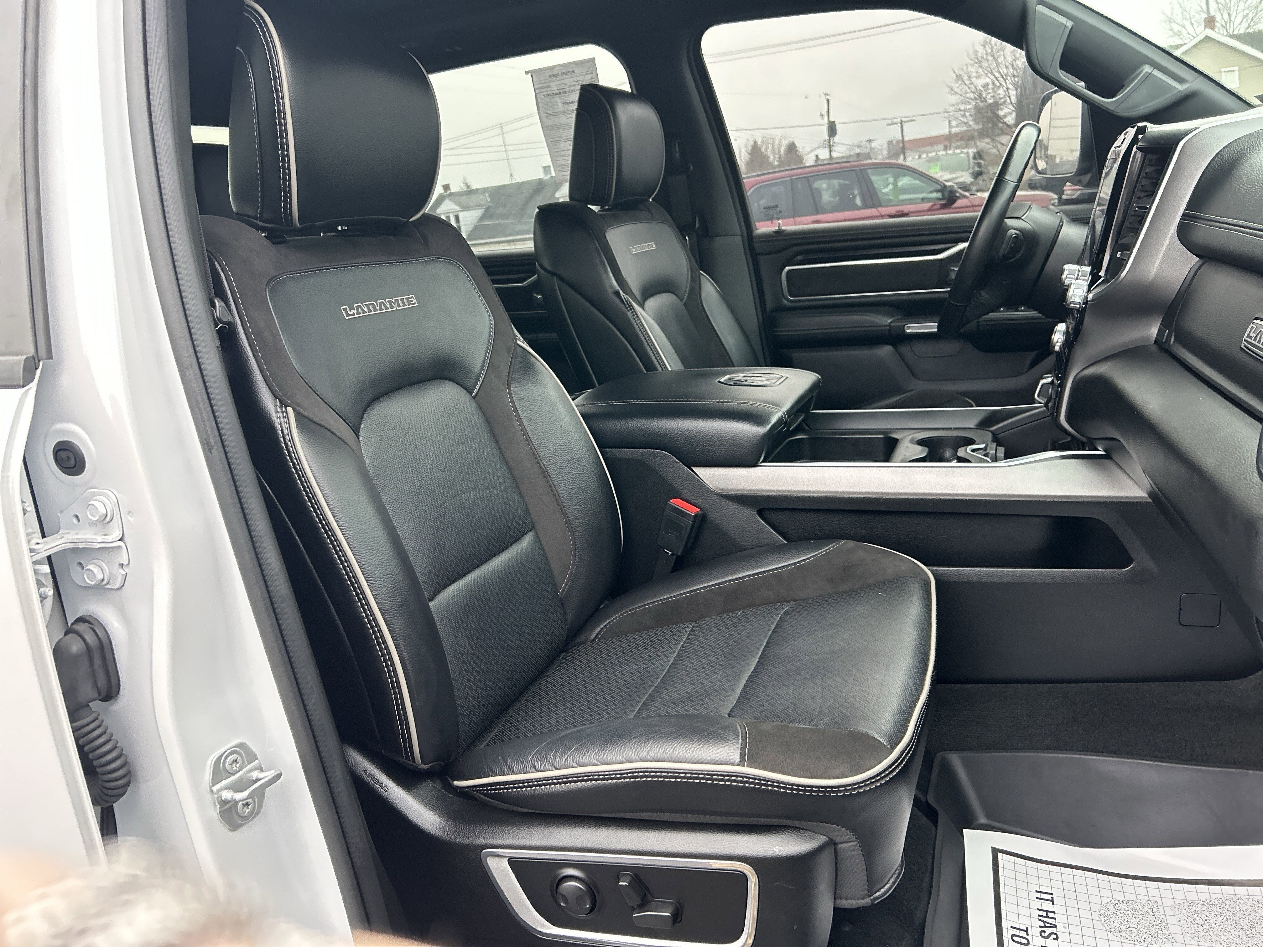 2023 RAM RAM 1500 LARAMIE