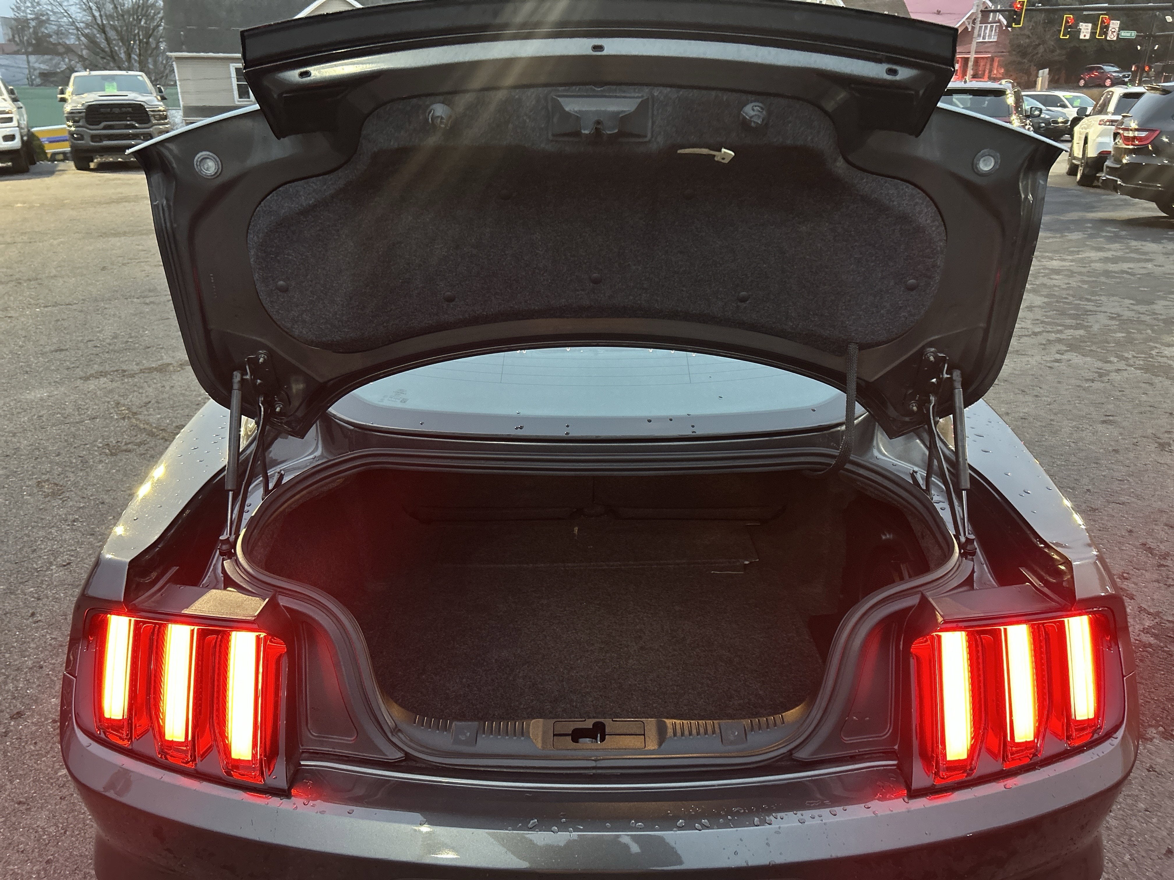 2016 Ford MUSTANG ECO PREMIUM