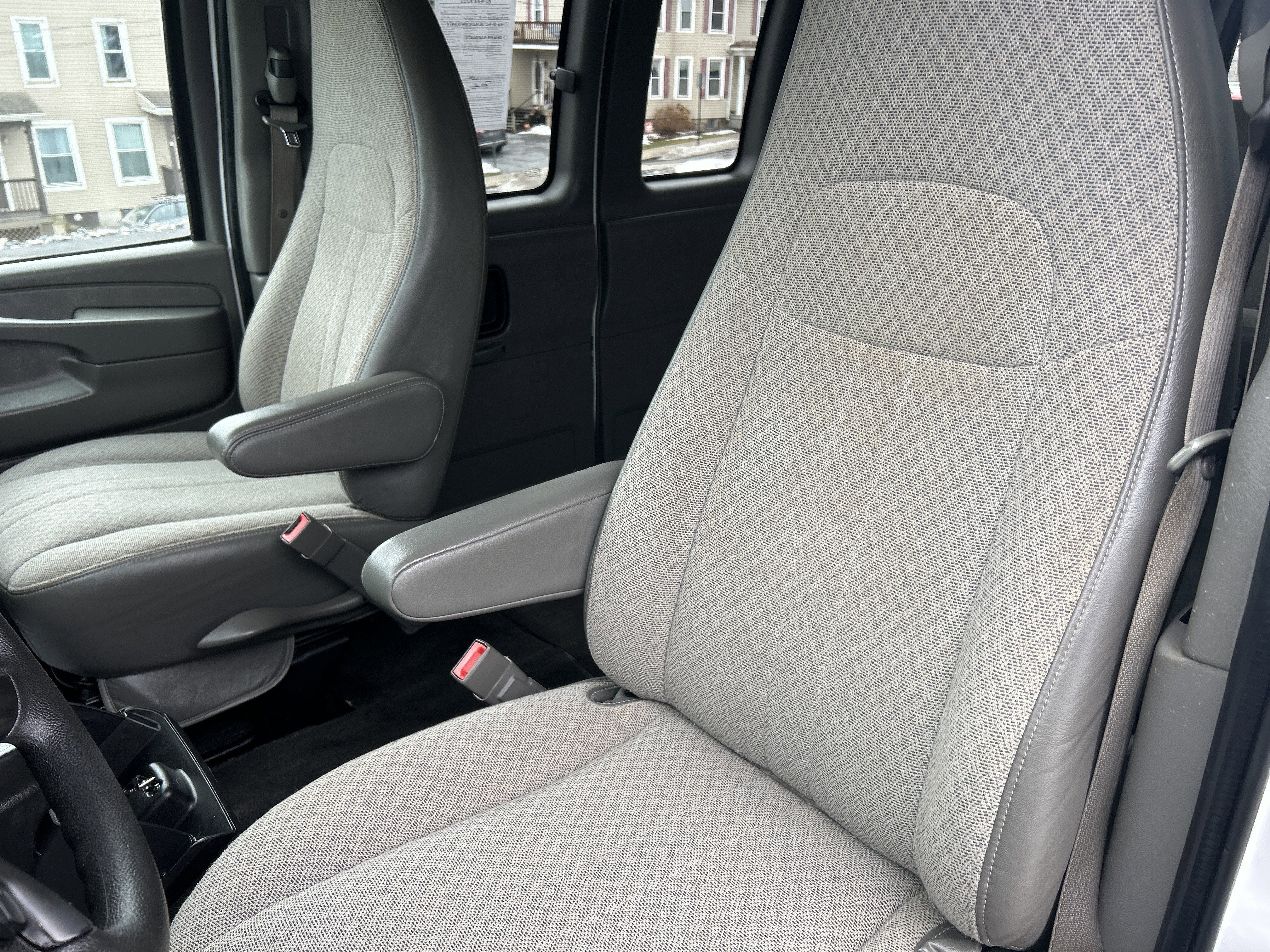 2015 Chevrolet EXPRESS 3500 LT