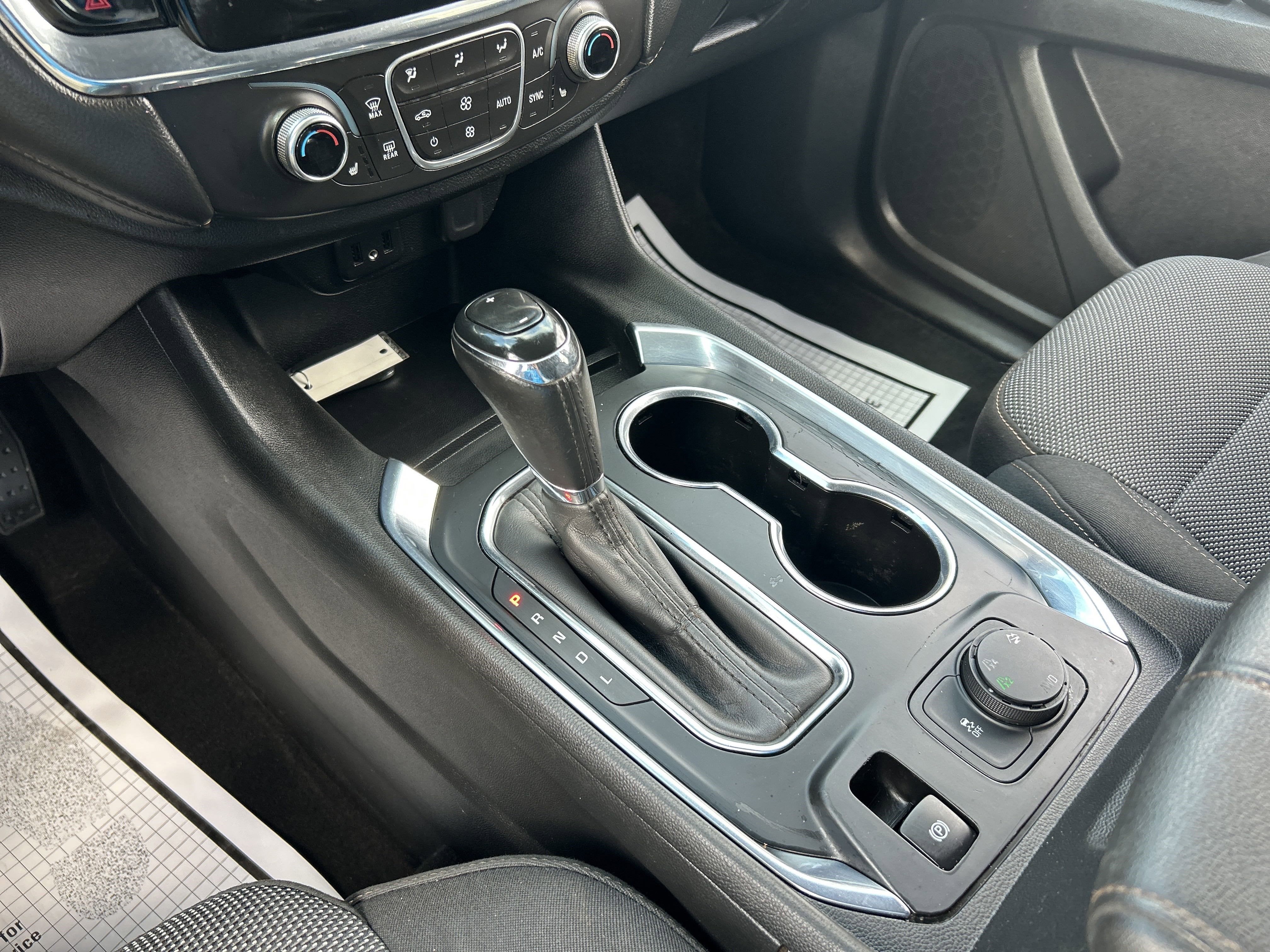 2018 Chevrolet TRAVERSE LT