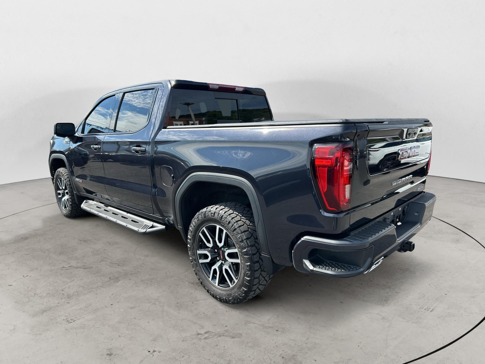 2022 GMC Sierra AT4