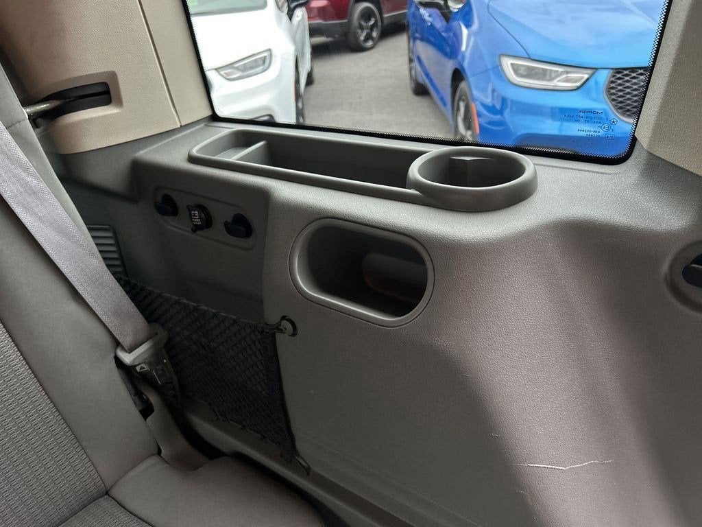 2007 Jeep Commander Sport