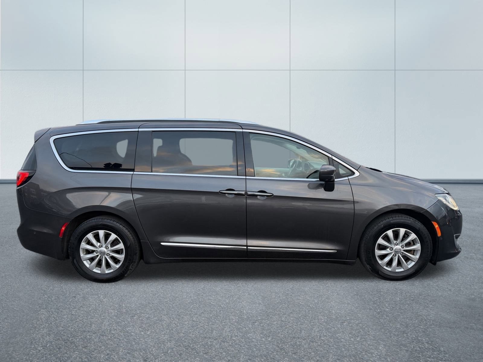 2018 Chrysler PACIFICA TOURING