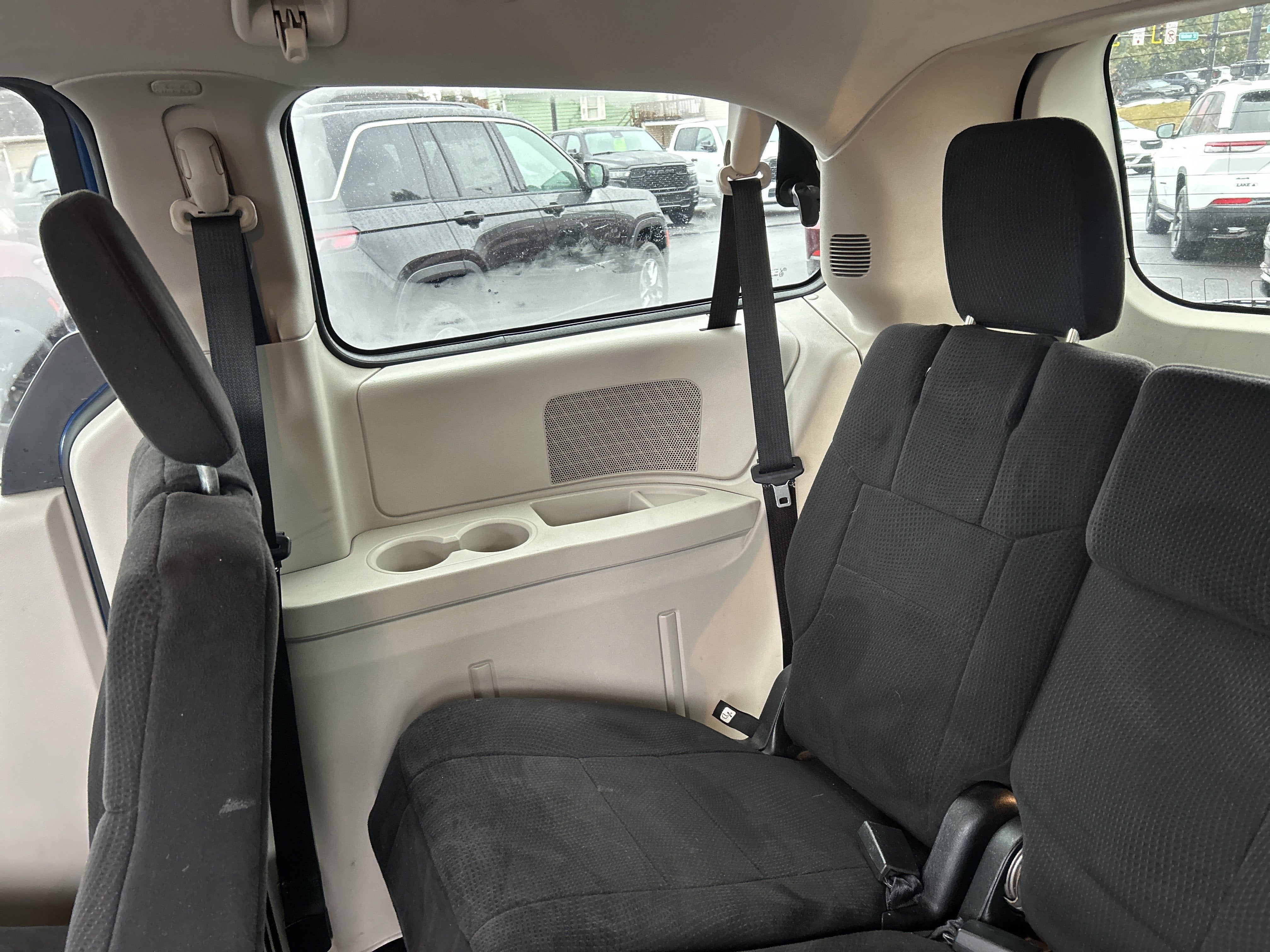 2011 Dodge GRAND CARAVAN EXPRESS