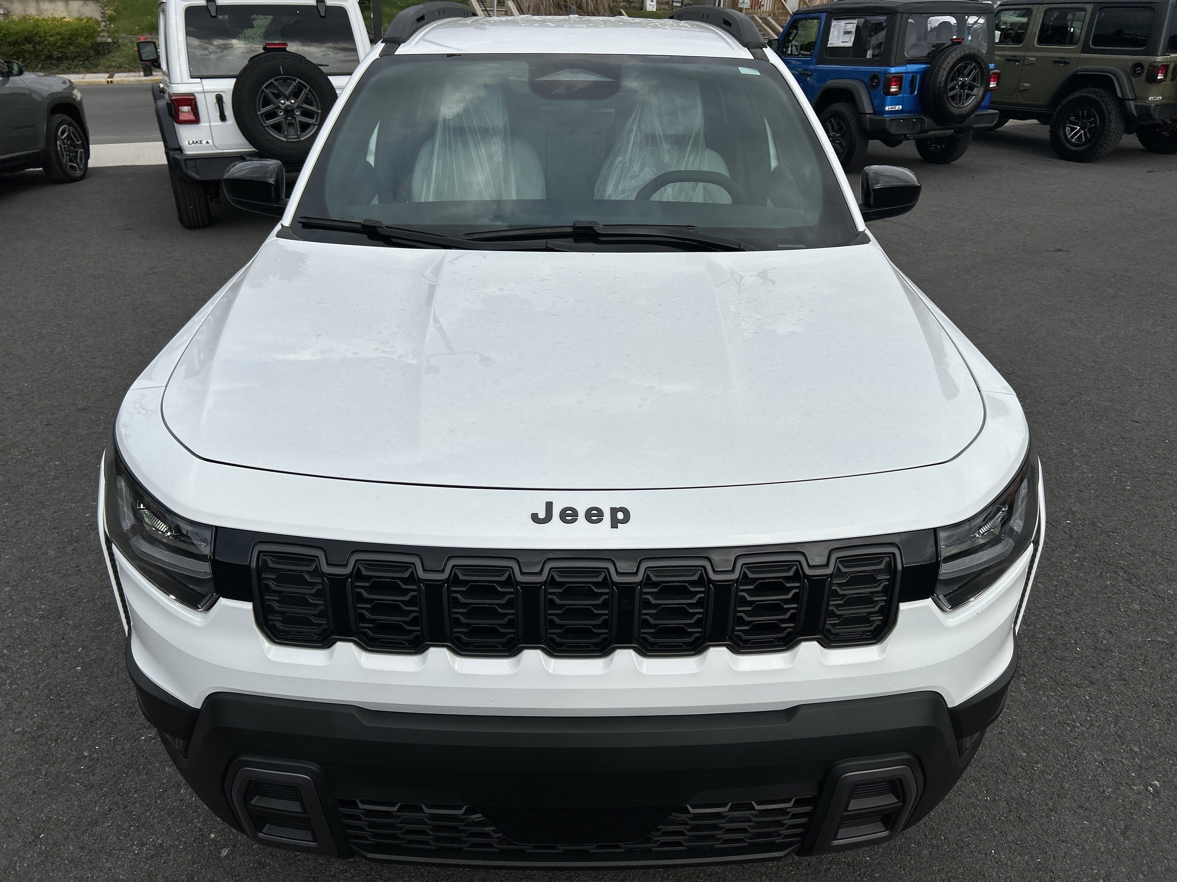2026 Jeep Cherokee Laredo