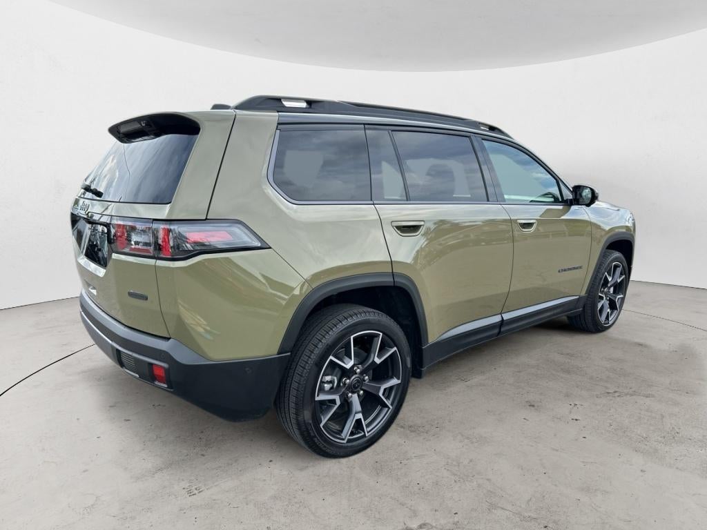 2026 Jeep Cherokee Overland