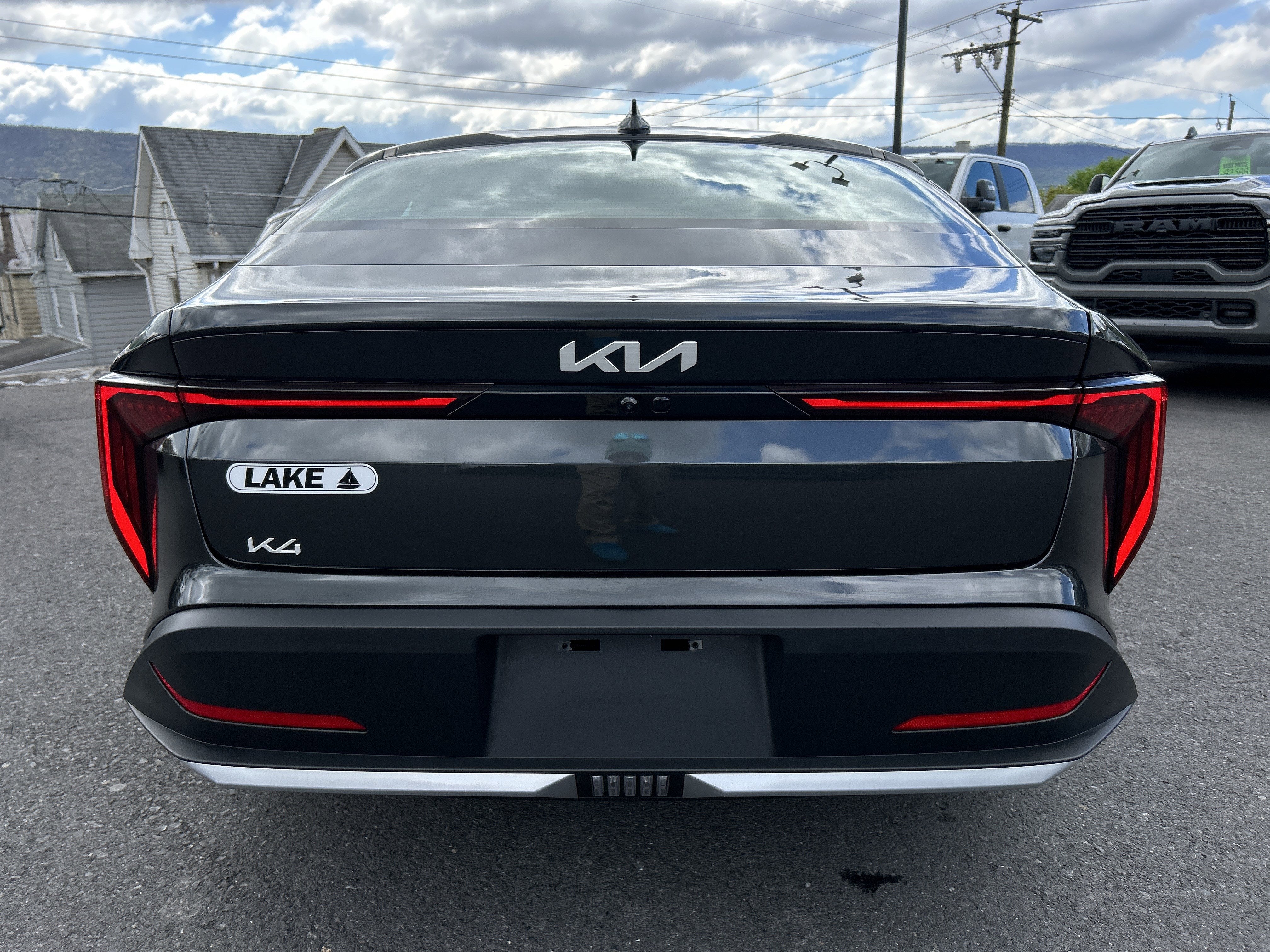 2026 Kia K4 LXS