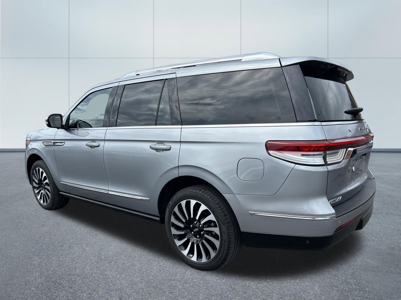 2023 Lincoln NAVIGATOR BLACK LABEL