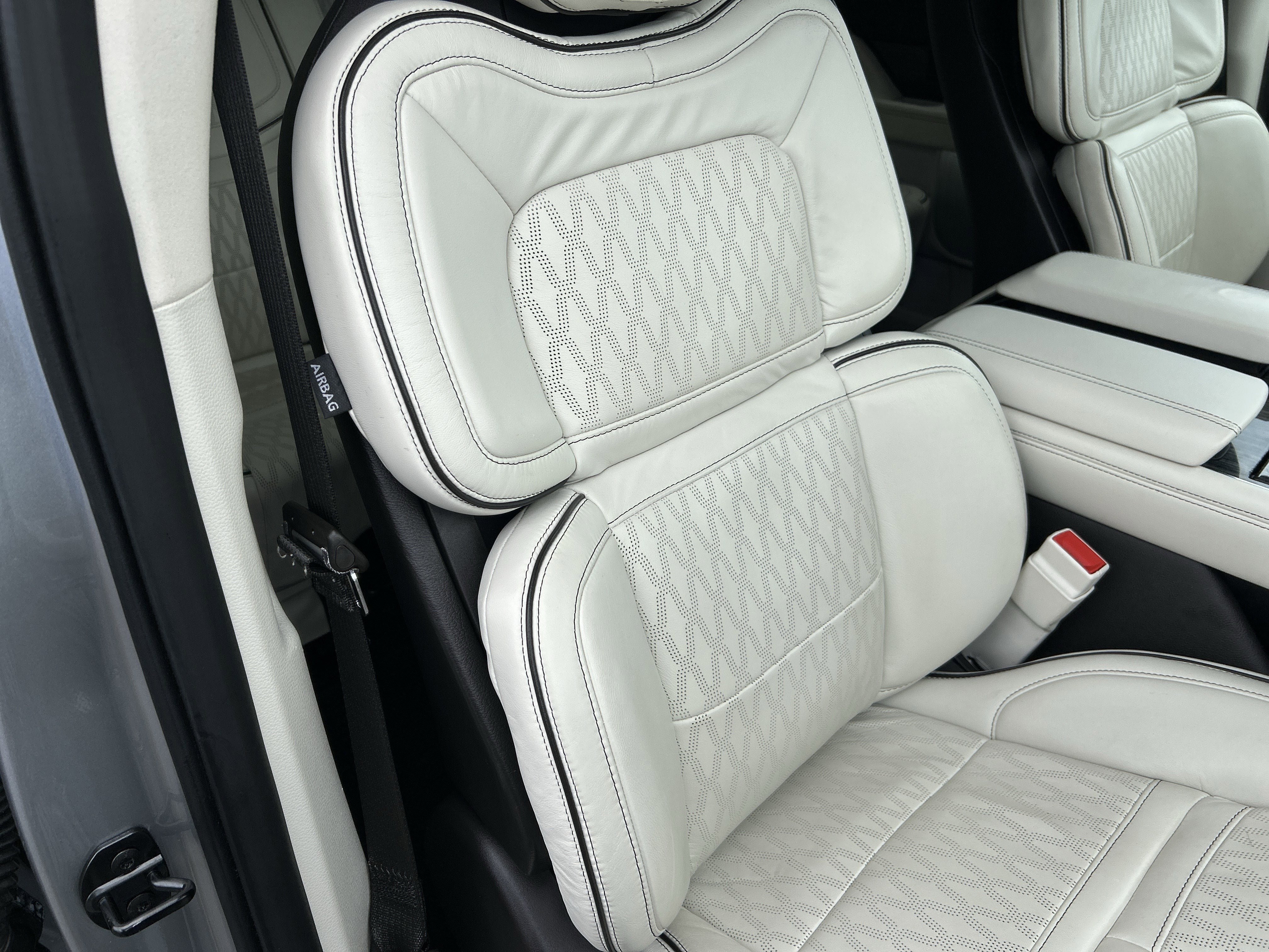 2023 Lincoln NAVIGATOR BLACK LABEL