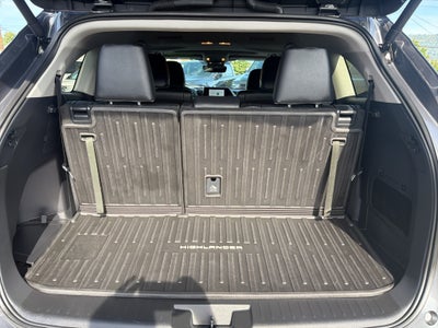 2025 Toyota Highlander XLE
