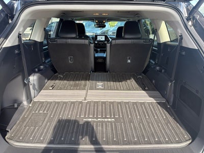 2025 Toyota Highlander XLE