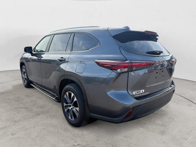 2025 Toyota Highlander XLE