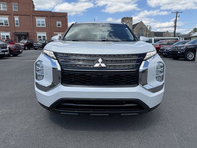 2022 Mitsubishi OUTLANDER ES