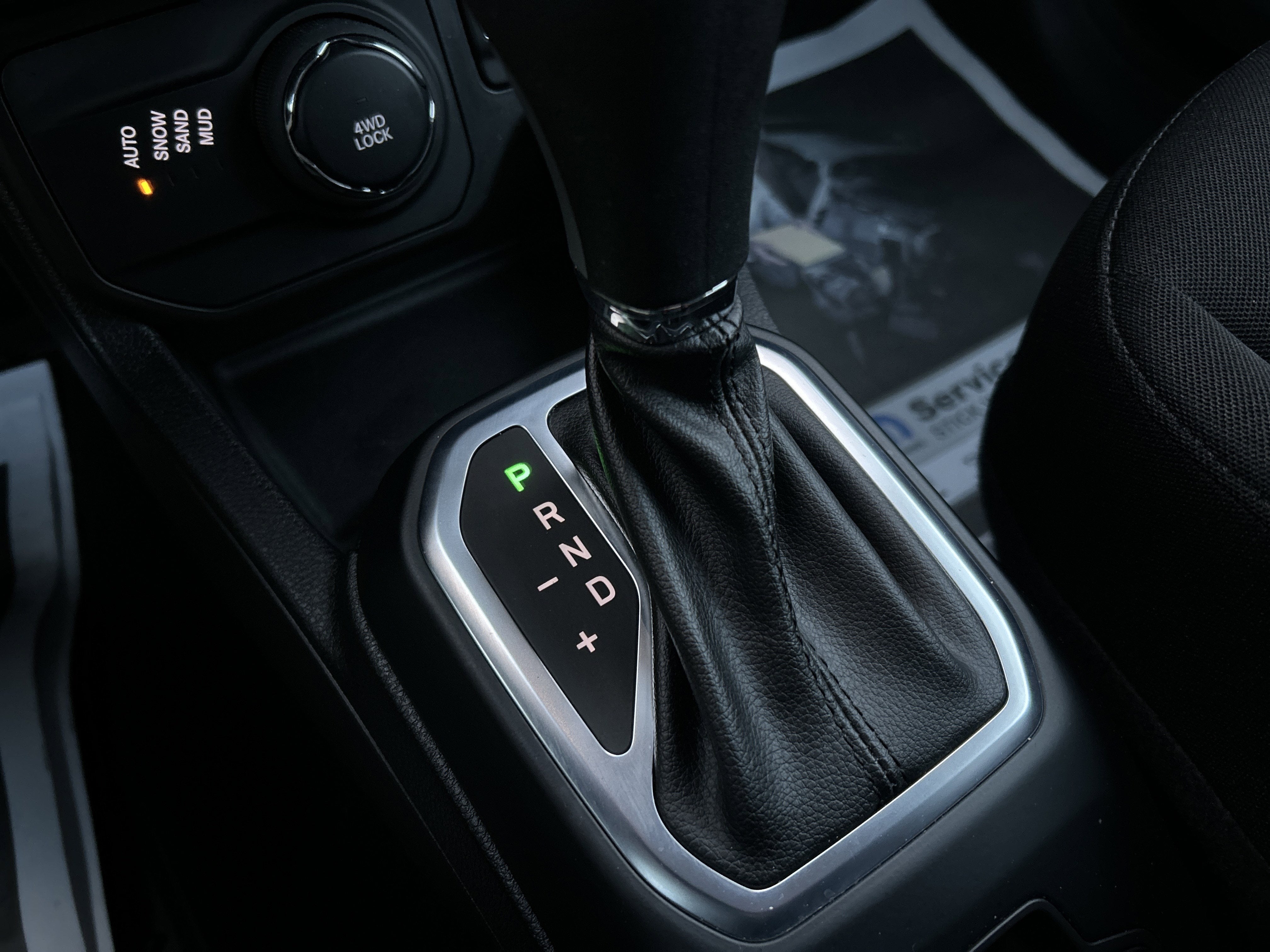 2019 Jeep RENEGADE LATITUDE